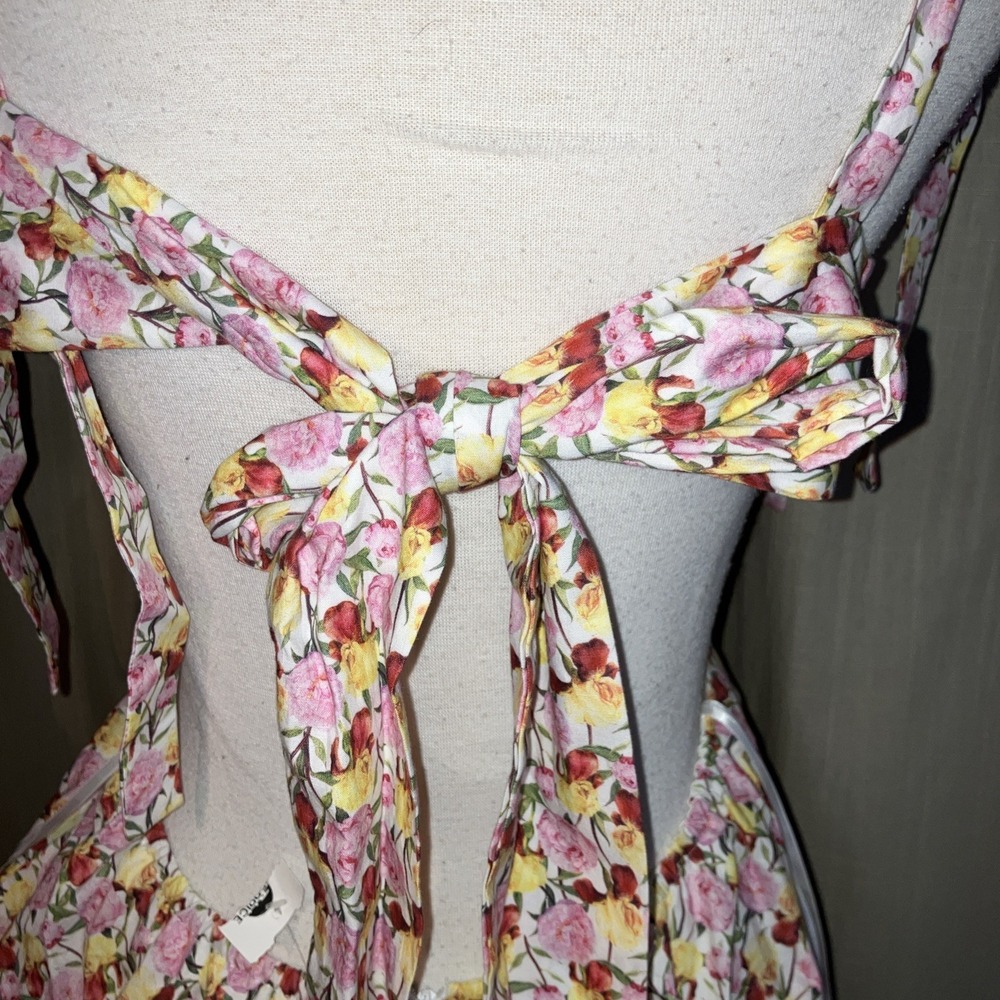 Mabel Gorgeous Floral Cut Out Mini Dress Size L White, Pink, Yellow Flowers - Picture 5 of 16